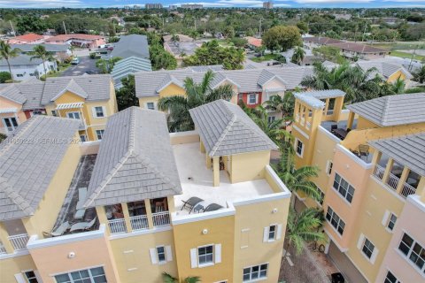 Touwnhouse à vendre à Lighthouse Point, Floride: 3 chambres, 172.24 m2 № 2017913 - photo 27
