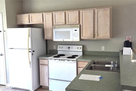 House in Davenport, Florida 5 bedrooms, 166.3 sq.m. № 2113796 - photo 6