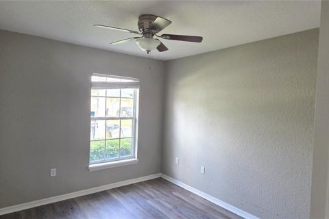 House in Davenport, Florida 5 bedrooms, 166.3 sq.m. № 2113796 - photo 21