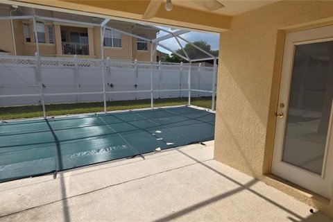 House in Davenport, Florida 5 bedrooms, 166.3 sq.m. № 2113796 - photo 27