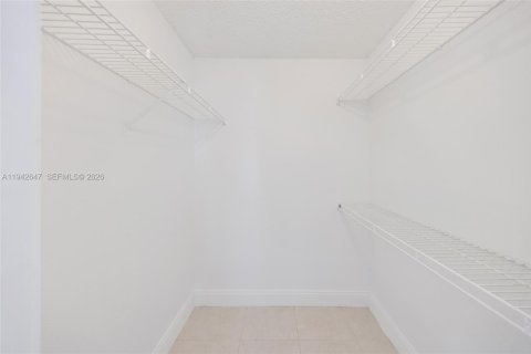 Copropriété à louer à Davie, Floride: 2 chambres, 102.19 m2 № 2000093 - photo 7