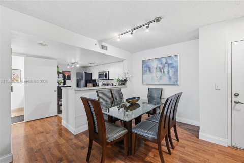 Copropriété à vendre à Fort Lauderdale, Floride: 1 chambre, 73.67 m2 № 2178209 - photo 6