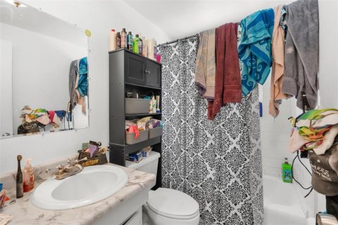 Immobilier commercial à vendre à Bradenton, Floride: 4 chambres, 140.47 m2 № 2360407 - photo 11