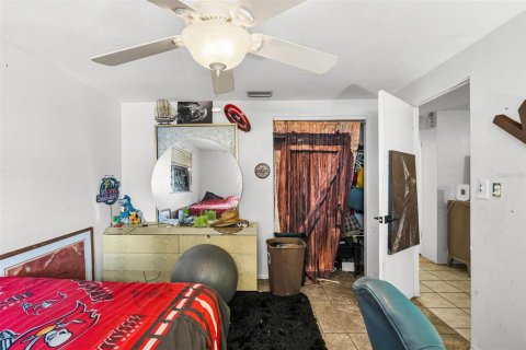 Immobilier commercial à vendre à Bradenton, Floride: 4 chambres, 140.47 m2 № 2360407 - photo 17