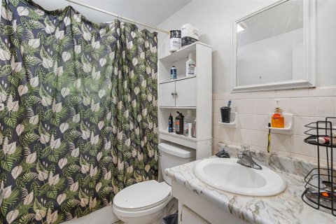 Immobilier commercial à vendre à Bradenton, Floride: 4 chambres, 140.47 m2 № 2360407 - photo 20