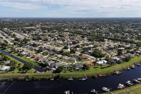 Land in Saint Lucie, Florida № 1901723 - photo 11