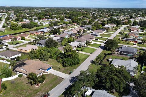 Land in Saint Lucie, Florida № 1901723 - photo 18