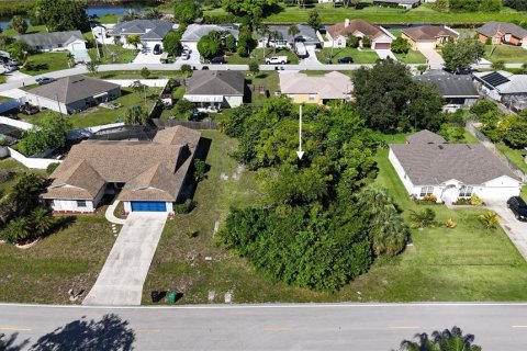 Land in Saint Lucie, Florida № 1901723 - photo 1