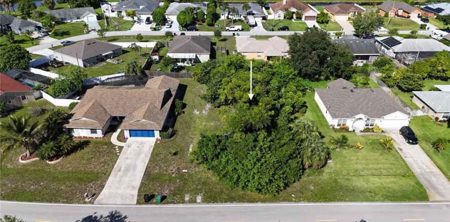 Land in Saint Lucie, Florida № 1901723
