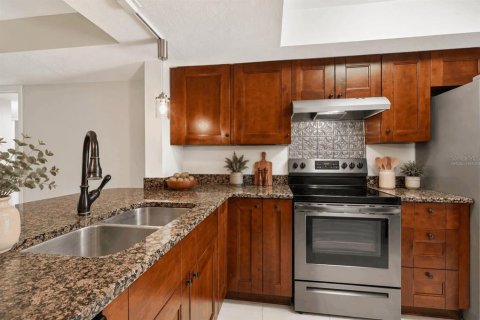 Купить кондоминиум в Клируотер, Флорида 5 комнат, 92.25м2, № 2234744 - фото 7