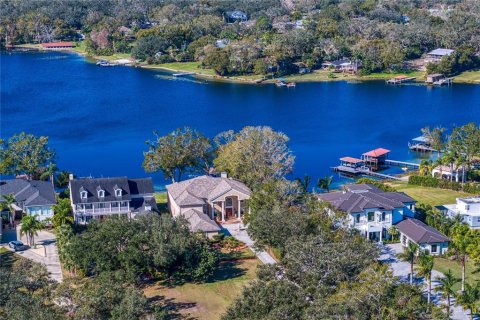 House in Tampa, Florida 4 bedrooms, 499.54 sq.m. № 1535086 - photo 7