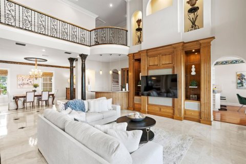 House in Tampa, Florida 4 bedrooms, 499.54 sq.m. № 1535086 - photo 22