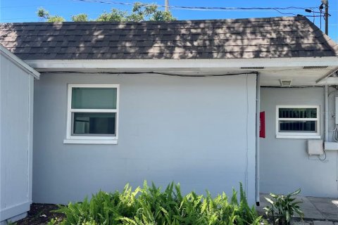 Appartement à louer à Largo, Floride: 1 chambre, 55.28 m2 № 1826435 - photo 2