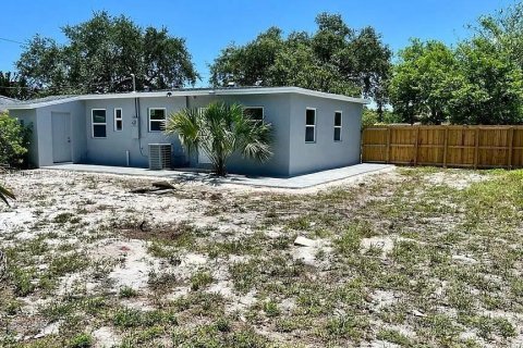 Villa ou maison à louer à Fort Lauderdale, Floride: 3 chambres, 90.86 m2 № 1927164 - photo 2
