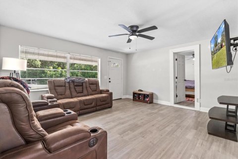 House in Inverness, Florida 3 bedrooms, 109.25 sq.m. № 1884778 - photo 9