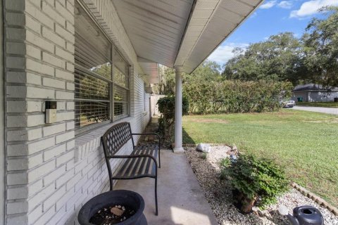 House in Inverness, Florida 3 bedrooms, 109.25 sq.m. № 1884778 - photo 6
