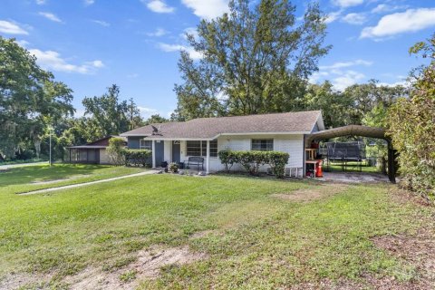 House in Inverness, Florida 3 bedrooms, 109.25 sq.m. № 1884778 - photo 2