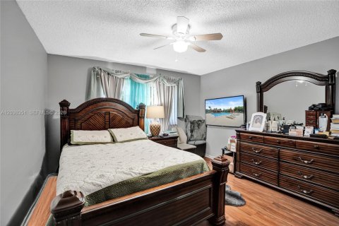Condominio en venta en Tamarac, Florida, 2 dormitorios, 81.75 m2 № 2089552 - foto 9