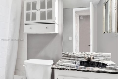 Condominio en venta en Tamarac, Florida, 2 dormitorios, 81.75 m2 № 2089552 - foto 19