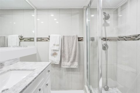 Condominio en venta en Tamarac, Florida, 2 dormitorios, 81.75 m2 № 2089552 - foto 11