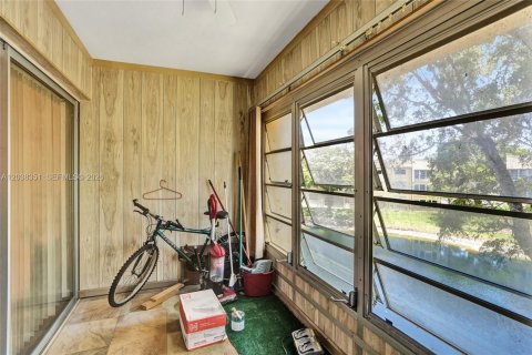 Condominio en venta en Tamarac, Florida, 2 dormitorios, 81.75 m2 № 2089552 - foto 24