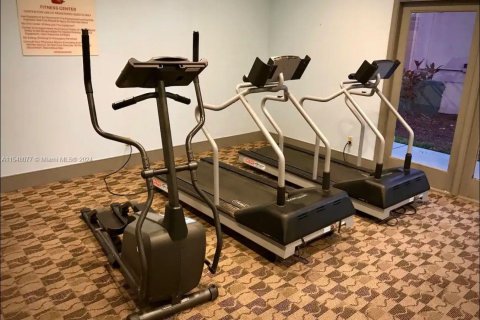 Condo in Kissimmee, Florida, 1 bedroom  № 1980986 - photo 13