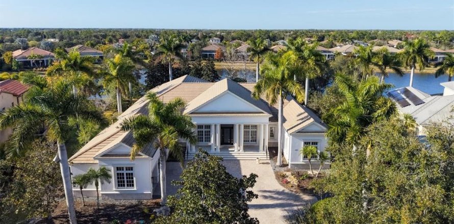 Villa ou maison à Lakewood Ranch, Floride 4 chambres, 463.58 m2 № 2093260