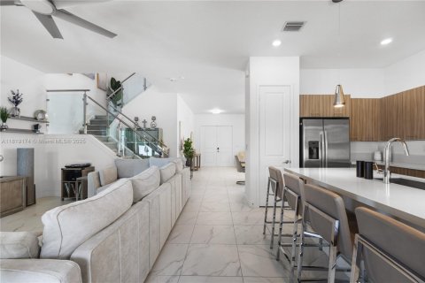 Casa en venta en Miramar, Florida, 4 dormitorios, 251.21 m2 № 1777819 - foto 10
