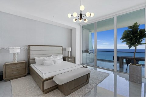 Copropriété à vendre à Sunny Isles Beach, Floride: 4 chambres, 302.12 m2 № 1485073 - photo 2