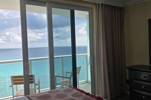 Condominio en venta en Sunny Isles Beach, Florida, 33.44 m2 № 2032888 - foto 6