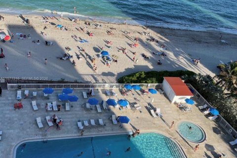 Condominio en venta en Sunny Isles Beach, Florida, 33.44 m2 № 2032888 - foto 13