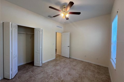House in Lake Wales, Florida 3 bedrooms, 151.8 sq.m. № 2378100 - photo 4