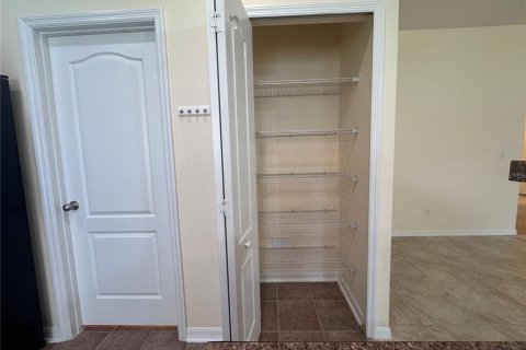 House in Lake Wales, Florida 3 bedrooms, 151.8 sq.m. № 2378100 - photo 12