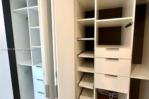 Condominio en alquiler en Miami, Florida, 3 dormitorios, 158.21 m2 № 1852178 - foto 21