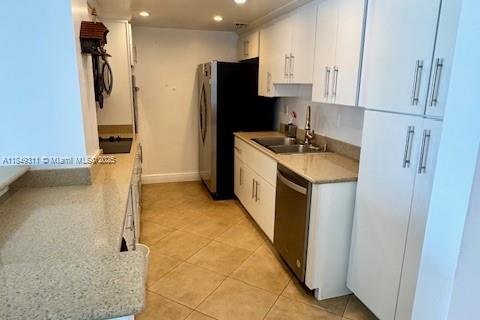 Condominio en alquiler en Miami, Florida, 3 dormitorios, 158.21 m2 № 1852178 - foto 10
