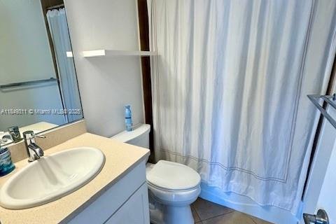 Condominio en alquiler en Miami, Florida, 3 dormitorios, 158.21 m2 № 1852178 - foto 28