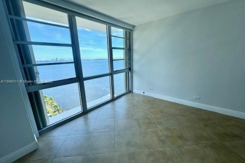 Condominio en alquiler en Miami, Florida, 3 dormitorios, 158.21 m2 № 1852178 - foto 26
