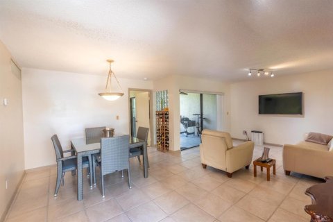Condo in Plantation, Florida, 2 bedrooms  № 2245608 - photo 8