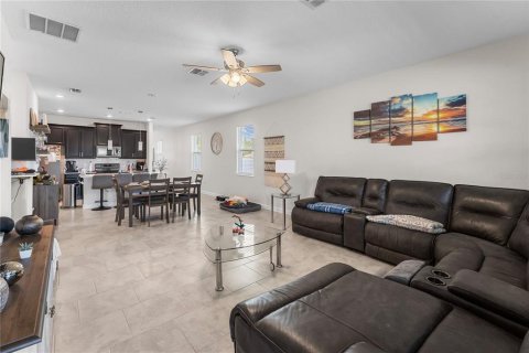 Casa en venta en Kissimmee, Florida, 3 dormitorios, 183.02 m2 № 1918603 - foto 20