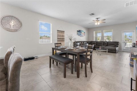 Casa en venta en Kissimmee, Florida, 3 dormitorios, 183.02 m2 № 1918603 - foto 16