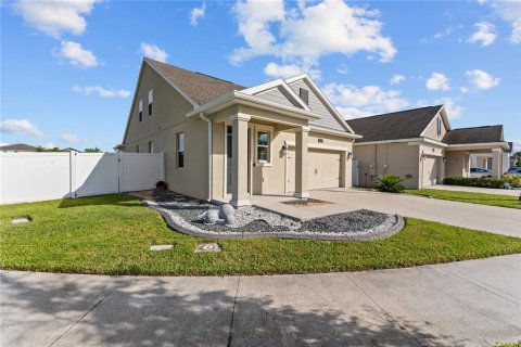 Casa en venta en Kissimmee, Florida, 3 dormitorios, 183.02 m2 № 1918603 - foto 3