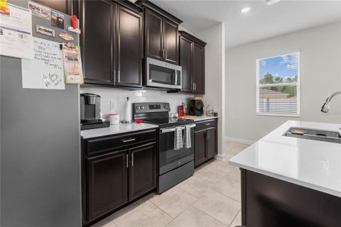 Casa en venta en Kissimmee, Florida, 3 dormitorios, 183.02 m2 № 1918603 - foto 13