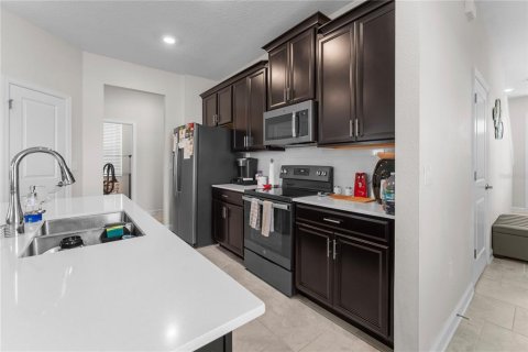 Casa en venta en Kissimmee, Florida, 3 dormitorios, 183.02 m2 № 1918603 - foto 10
