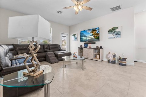 Casa en venta en Kissimmee, Florida, 3 dormitorios, 183.02 m2 № 1918603 - foto 19