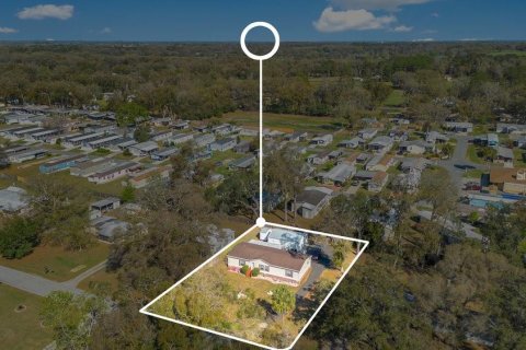 House in Ocala, Florida 3 bedrooms, 144.93 sq.m. № 1886416 - photo 1