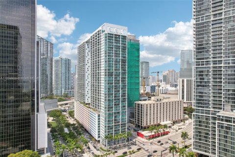 Condo in Miami, Florida, 1 bedroom  № 1946600 - photo 20
