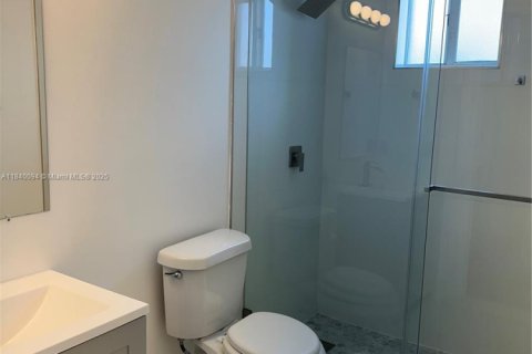 Villa ou maison à louer à Doral, Floride: 3 chambres, 119.84 m2 № 1939889 - photo 17