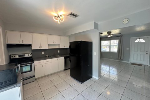 Villa ou maison à vendre à Cooper City, Floride: 2 chambres, 72 m2 № 2085229 - photo 3