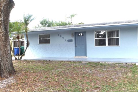 Villa ou maison à vendre à Cooper City, Floride: 2 chambres, 72 m2 № 2085229 - photo 2