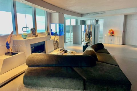 Condo in Sunny Isles Beach, Florida, 4 bedrooms  № 1645161 - photo 15